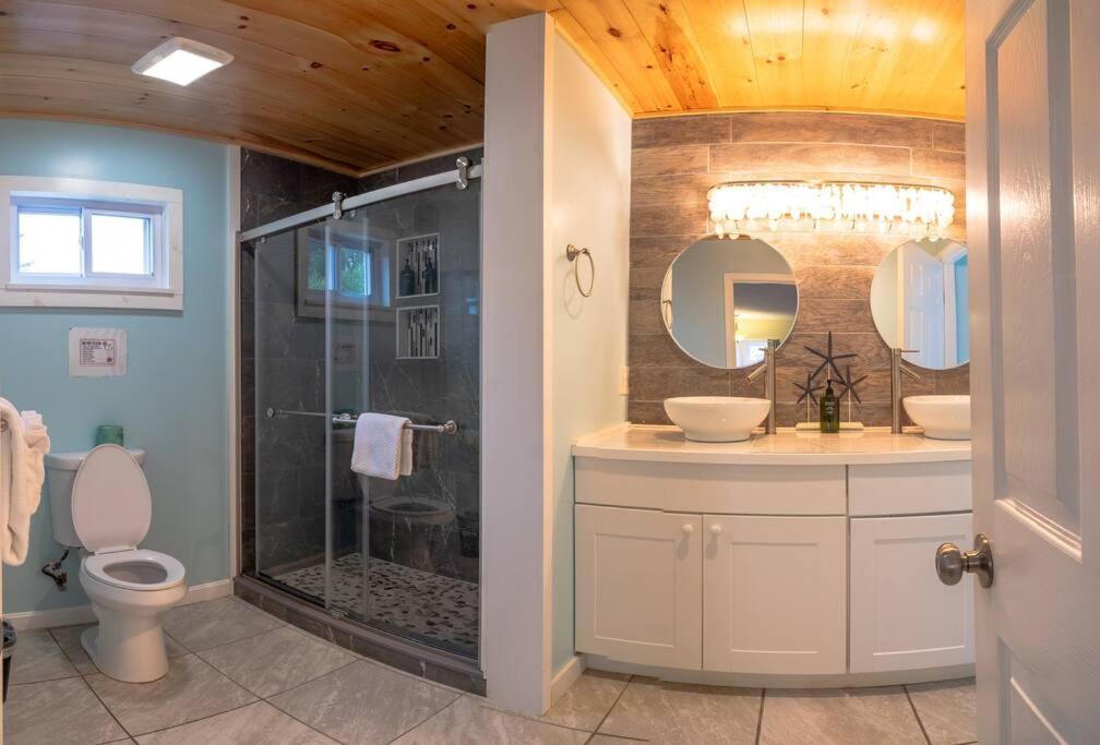 Elegant Jacuzzi Suite Hancock 외부 사진